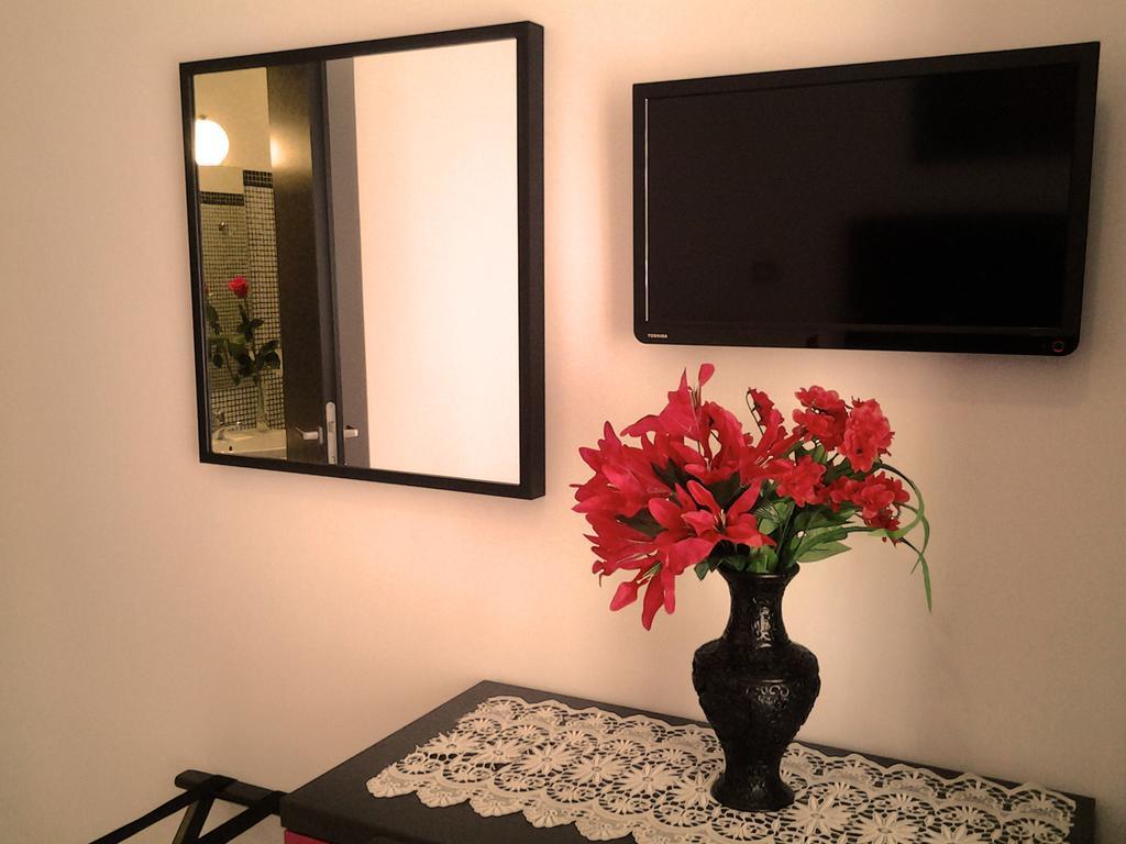 Termini In Bed Bed & Breakfast Rom